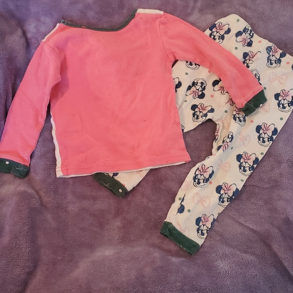 GUC Minnie Mouse Pajama Set 2T - Picture 2 of 3